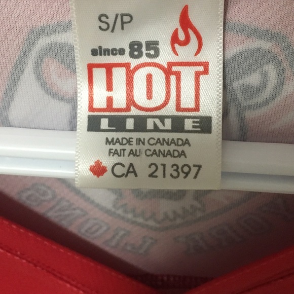 york university lions 59 sports fan red tee T-shirt women’s size small apparel - Picture 3 of 3